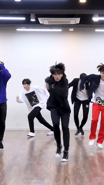 BTS PERFORMANCE