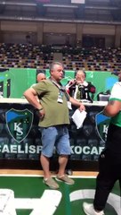 Eski kulüp müdürü İlker Uzel kürsüyü işgal etti