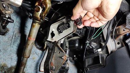 No se apagan las luces de freno del auto | Solución