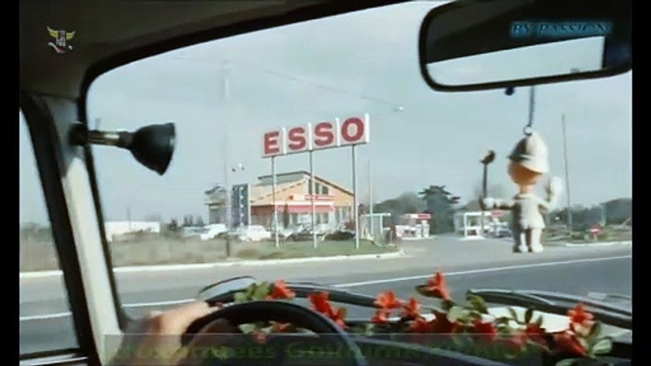 1973 - Scènes culte 404 - L'emmerdeur (station Fina)