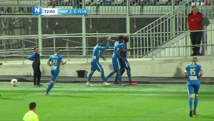 Grosse erreur du gardien ! 2 - 0 pour Bourg !