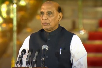 Rajnath Singh ने मोदी सरकार के कैबिनेट मंत्री के तौर पर ली शपथ