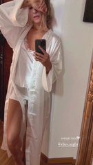 Flavia Mihasan - 15-17.05.2023 \Reels vechi (16.03), Alina.\Living,craci goi.Pe balcon,recl. Extravalerianic.\Cadouri.La oglindă,lenjerie,pijămăluţe,rochie-furou.Tudor,tiribomba.\Tudor,la 2 ani,petrecere aniversară (întârziată cu două zile).