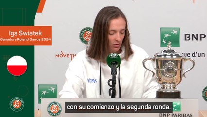 Swiatek, "orgullosa" de su cuarto título en Roland Garros