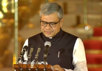 Ashwini Vaishnav ने मोदी सरकार के कैबिनेट मंत्री के तौर पर ली शपथ