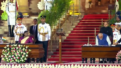 Narendra Modi toma posse depois de perder força no Parlamento