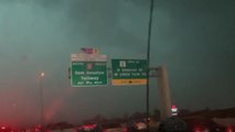 Houston, Texas: Drivers face severe thunderstorm with 100  MPH winds & torrential rain