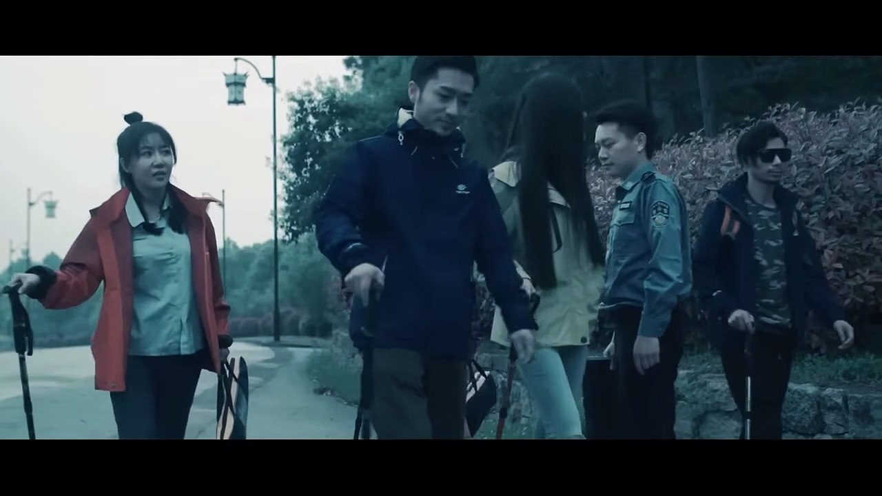 Zombie Apocalypse My family members have turned into zombies #hollywoodmovies