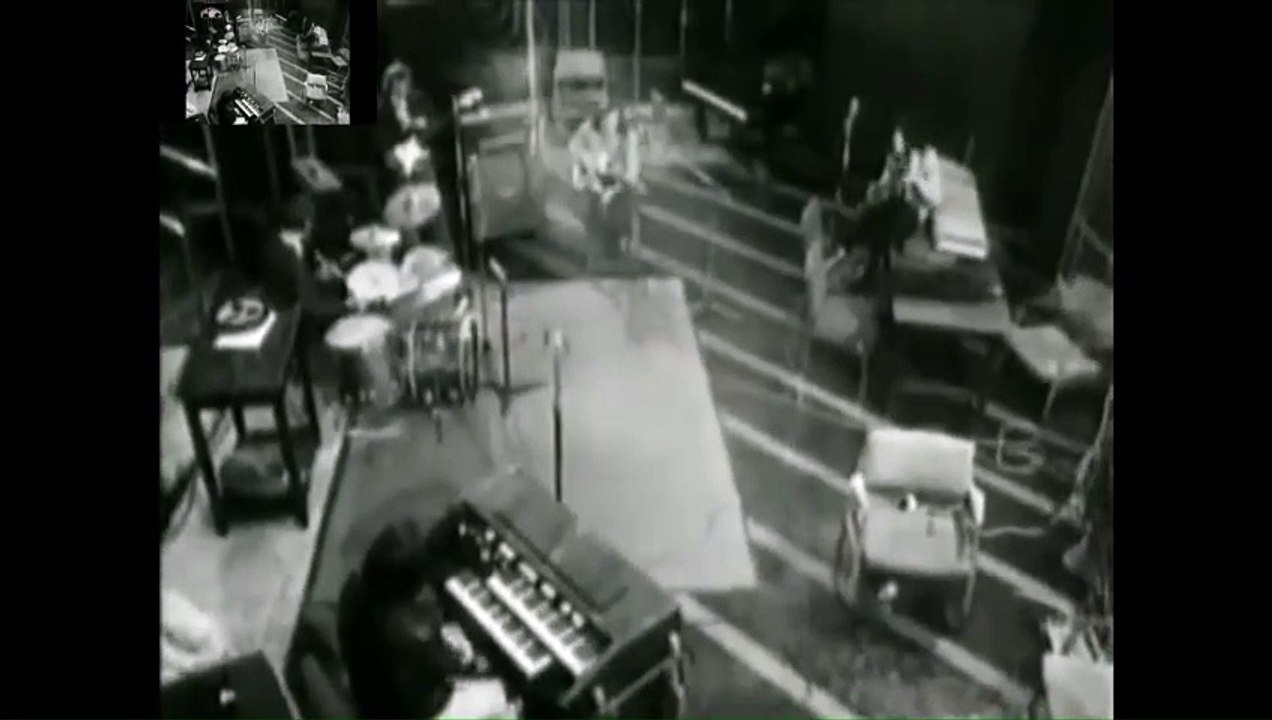 METRO - 1971 - koncertvideó (12:22) -  Ha fánk vagy örülj, hogy élsz, Ha Júliát kérdeznék meg, 1x, 2x, 3x, Kócos ördögök