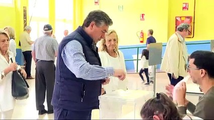 La participación española baja 11 puntos y se sitúa en el 38,35% a las 18 horas