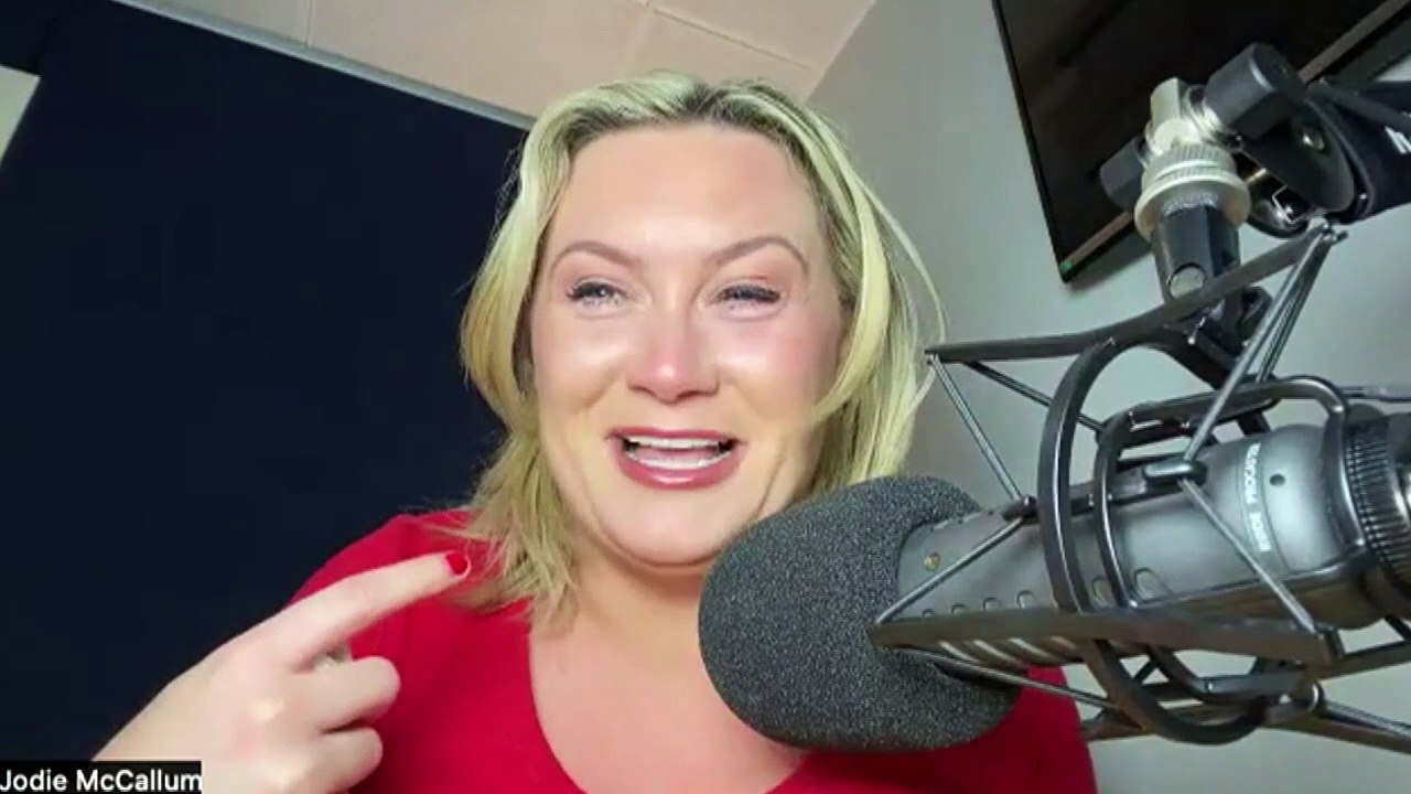 Ken Jeong supports Reporter during chat about Squad Busters!