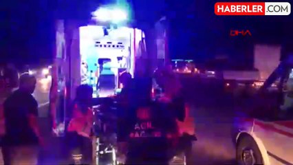 Manisa'da Kamyonet ile Otomobil Çarpıştı: 3 Yaralı