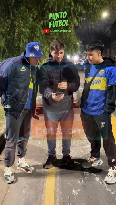 ¿Qué jugadores del fútbol mundial son los de la foto?
