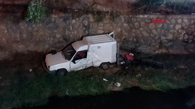 Kırıkkale’de hafif ticari araç KGYS trafosuna çarpıp, dereye düştü