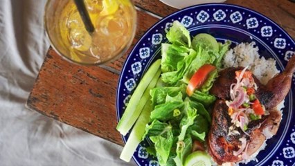 6 Daun Kaya Akan Manfaat yang Aman Dikonsumsi Mentah sebagai lalapan yang nikmat