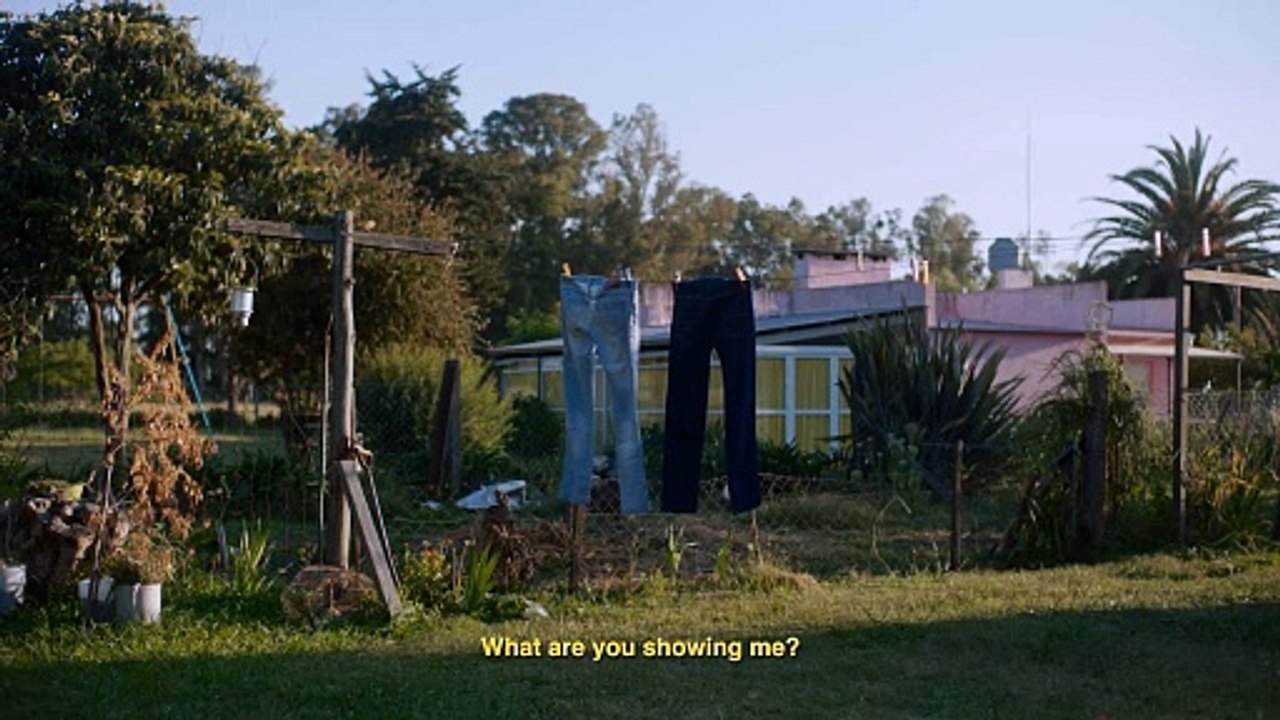 Crónicas de una Santa Errante Trailer OmeU