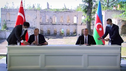 Türkiye ve Azerbaycan kardeşlik ilişkilerini üst düzeyde tutuyor