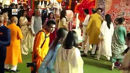 chan AaAishwarya Rai Bachradhya Bachchan Salman Khan at Antilia to celebrate Ganesh Chaturthi