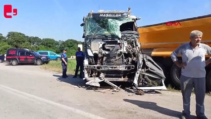 İşçi servisi ile kamyon çarpıştı: Biri ağır 26 yaralı