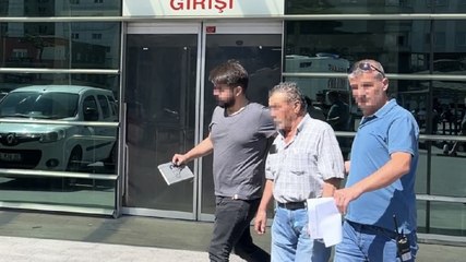 Bıçaklı kavgada öldürdü, kendi de yaralandı