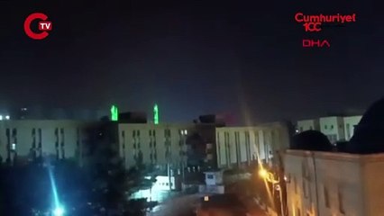 Mardin’de minareye yıldırım düştü; o anlar kamerada