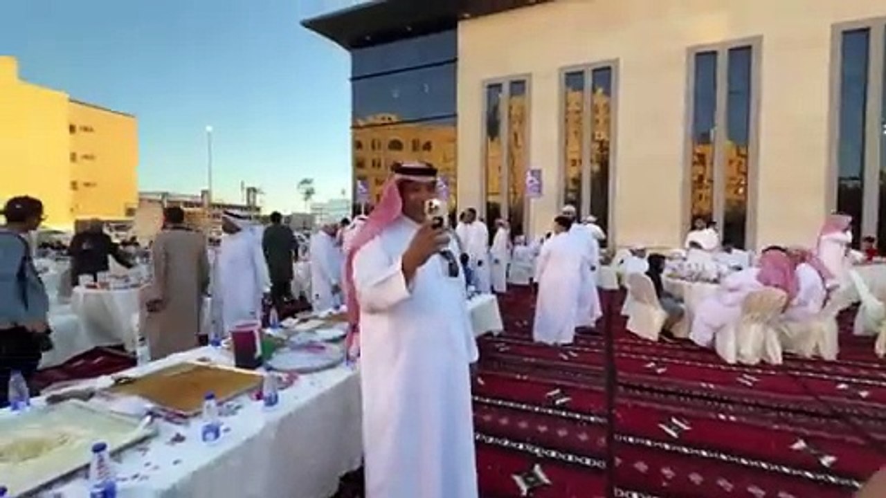 IFTAR on the Land of LOVE  Madina Local Arabs Roadside Iftar- zubair riaz