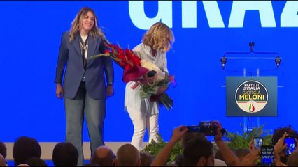 Ultradireitista italiana Meloni se fortalece após eleições europeias