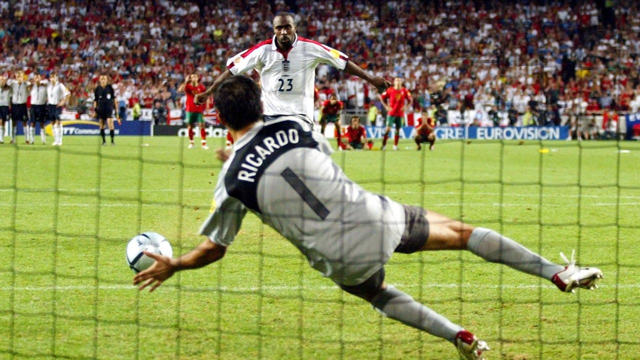 Als Portugals Torwart Ricardo ohne Handschuhe zum Helden wurde