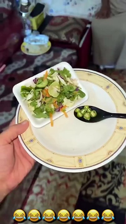 بن عمي اخذو فلوسه و هو نايم بالمطار