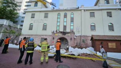 창원 유치원 옥상에 설치된 구조물 추락...인명피해 없어 / YTN