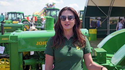 Agro-Efekt przygotował paradę zabytkowych maszyn rolniczych marki John Deere