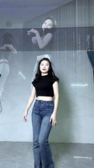 Chinese girl dance short video