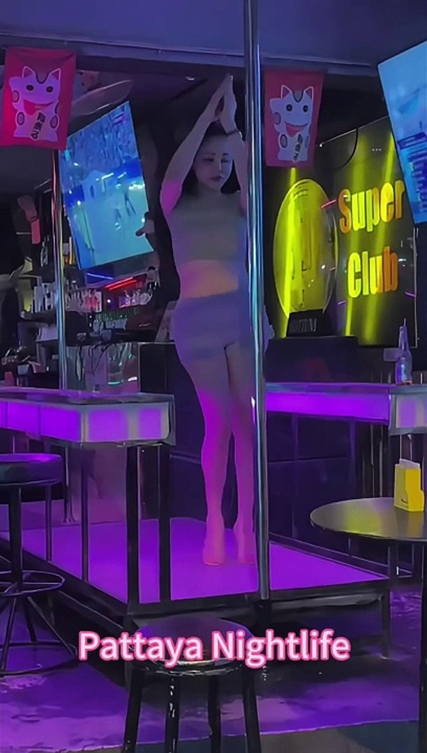 ⁣Thailand  travel ladyboy Pattaya Nightlife