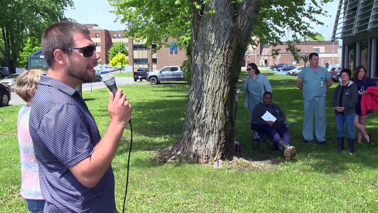 10 juin TOPO LPM loi 15 manif sante