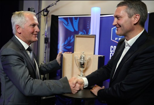Remise de la réplique de la Coupe de France au Stade Rennais