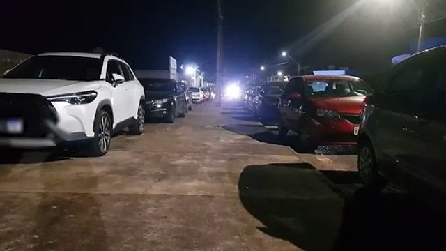 Oba Oba! Internautas denunciam veículos estacionados irregularmente na Rua Ponta Grossa