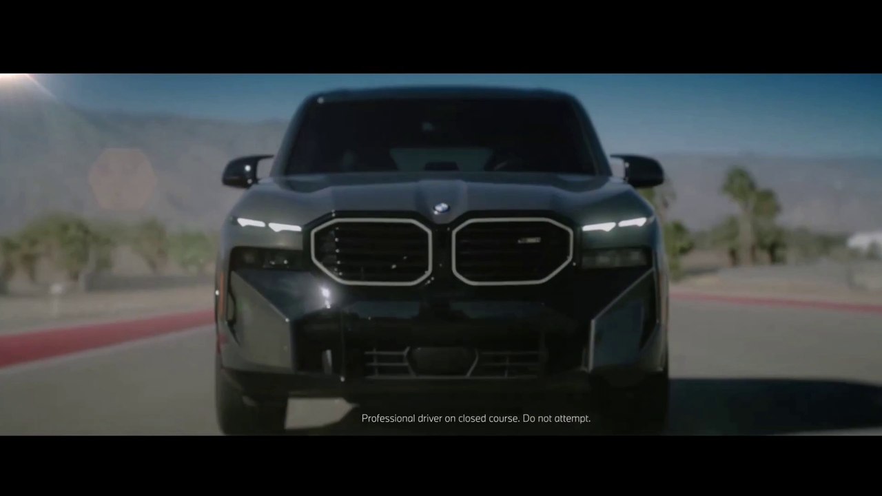 Conheça o BMW XM 2024: Características, Versões e Motorização