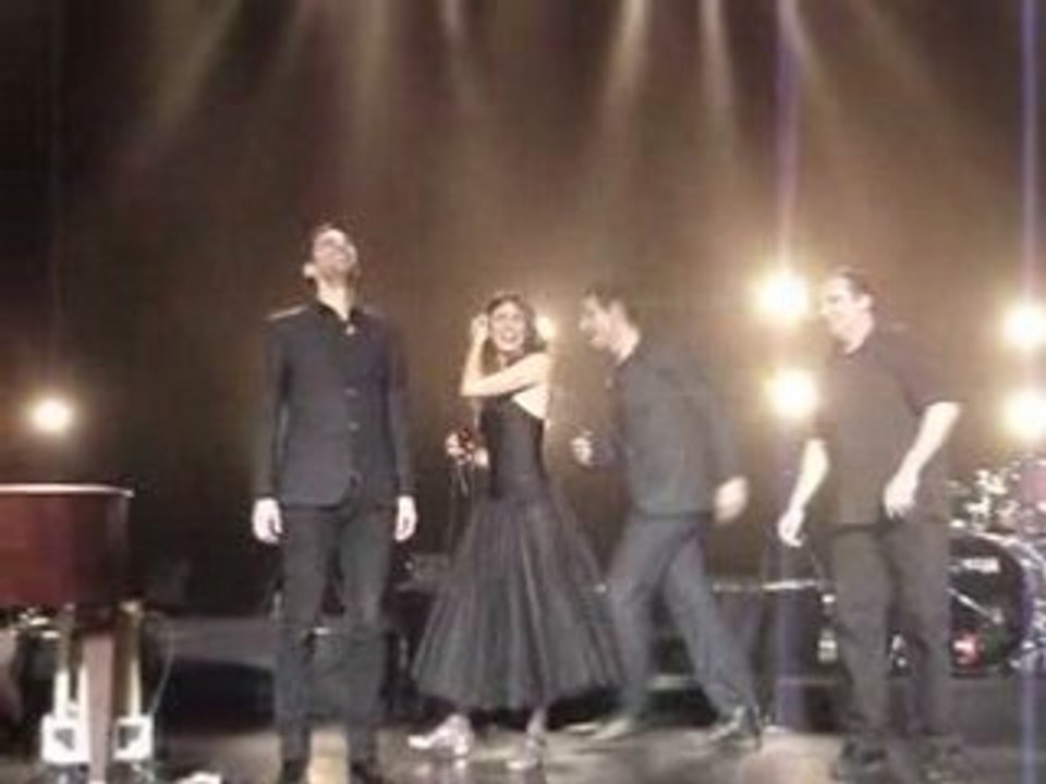 AaRON - Final (Folies Bergères)