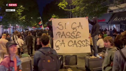 Législatives anticipées : des tensions émaillent la manifestation d'extrême droite à Paris