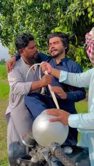 Larky K Paon Mein Loota Phans Gaya 