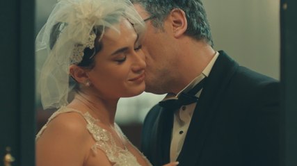 Escondiendo Nuestra Madre - Capitulo 13 (Subtitulado en Español) | Annemizi Saklarken