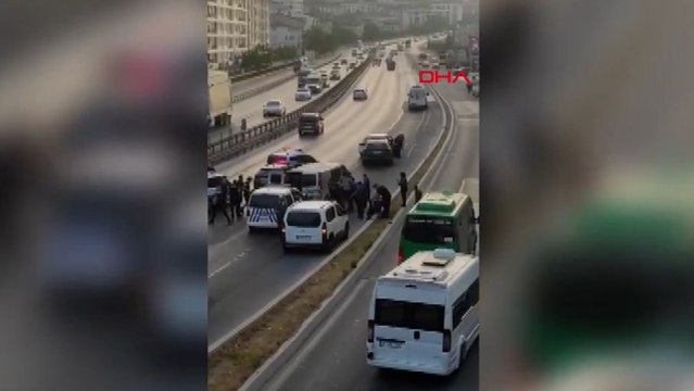 Büyükçekmece'de hırsızlarla polis arasındaki kovalamaca kamerada