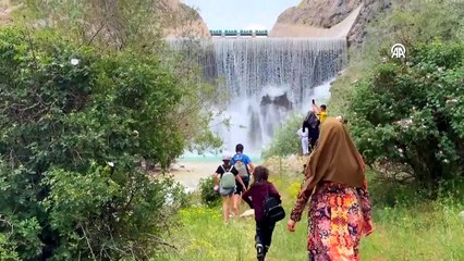 Van'daki yapay şelale büyük ilgi görüyor!