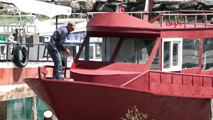 Van Gölü'nün balıkçıları av yasağında yeni sezona hazırlanıyor