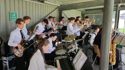 Italia, primo allenamento in musica: presente sugli spalti una banda che suona "Azzurro"