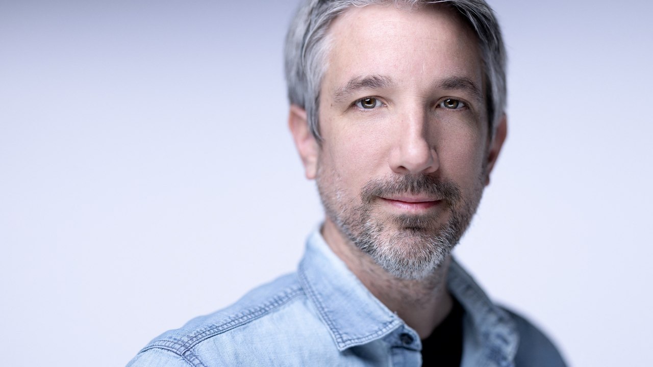 Guillaume Meurice viré par Radio France : vague de démissions en soutien à l'humoriste