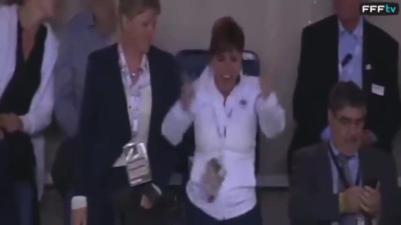 Chronique des Bleues - Episode 28- France-Angleterre (3-0), résumé et déclas