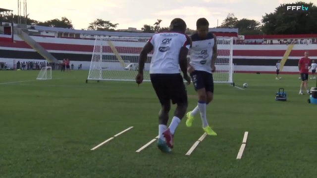 Exercices de vivacité à Ribeirao Preto avant France - Honduras