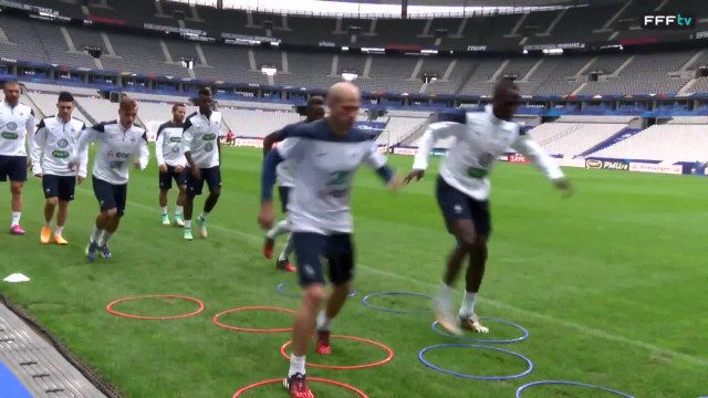 Les Bleus à huis-clos au Stade de France