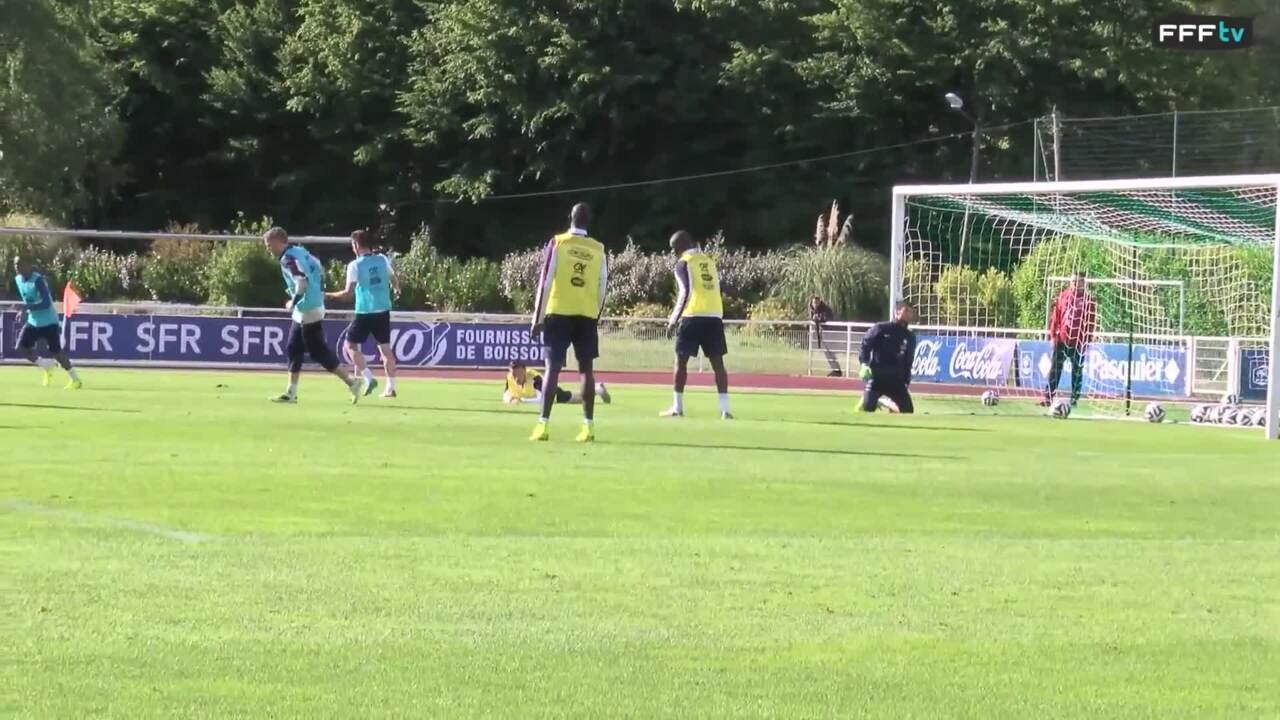 Superbe reprise de volée de Giroud